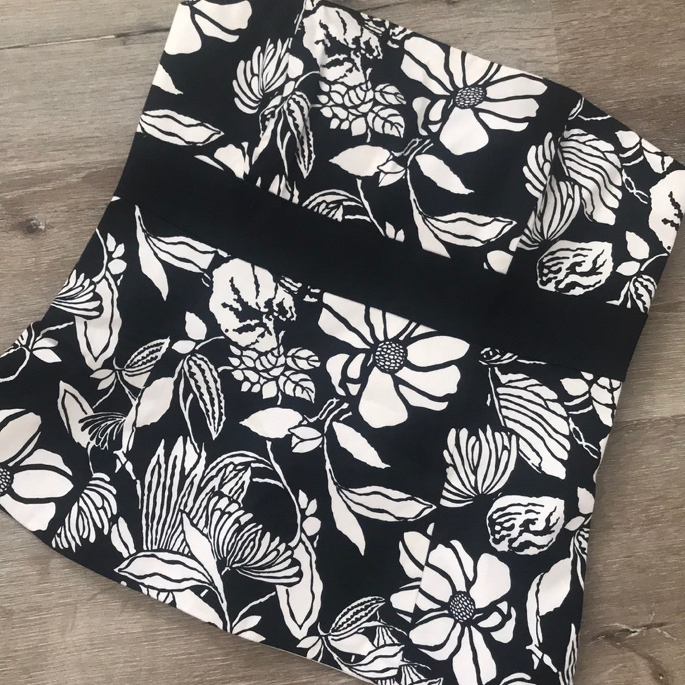 White House Black Market Strapless Tank